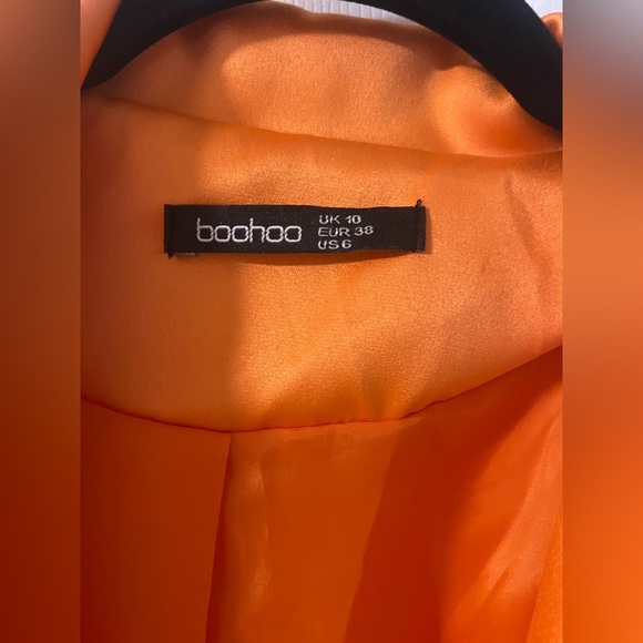 Boohoo Orange Premium Satin Blazer Dress With Gathered Sleeves - Picture 5 of 6